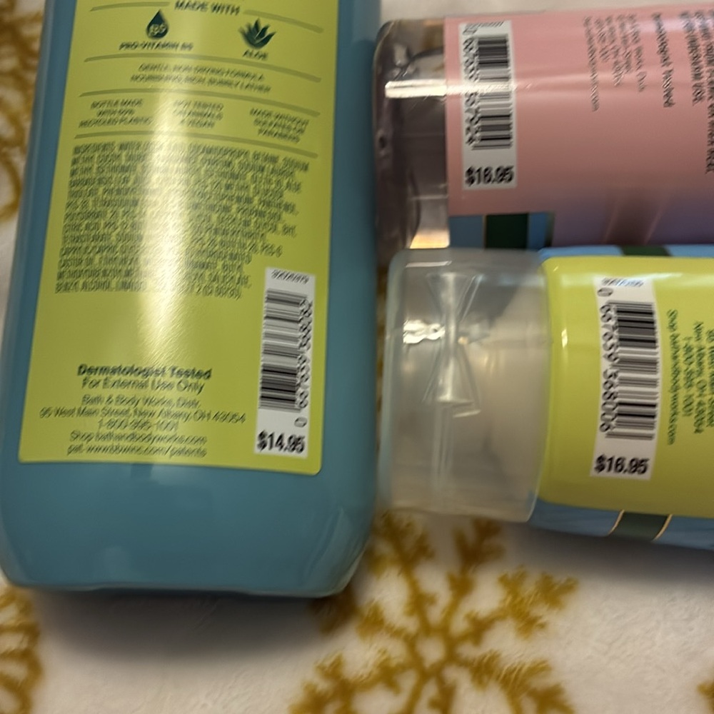 Bath & Body Works Blue Body Cream, Fragrance + Body Wash - Picture 4 of 4
